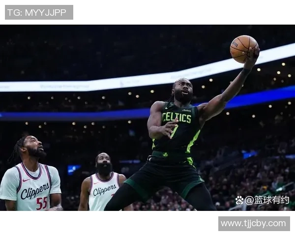 连续五场30+步入巅峰!布朗罚球14中7遭逆转 五年2.85亿还贵吗?